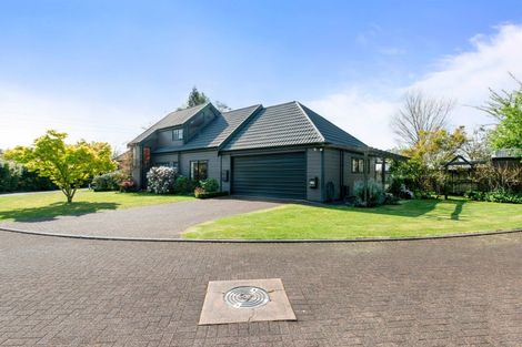 Photo of property in 38 Gemini Place, Kawaha Point, Rotorua, 3010