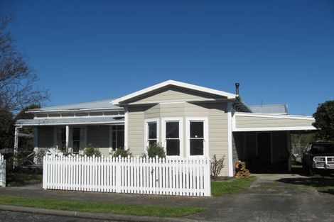 Photo of property in 16 King Street, Carterton, 5713