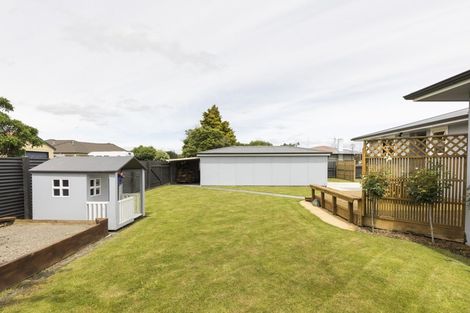 Photo of property in 10 Oriana Place, Highbury, Palmerston North, 4412
