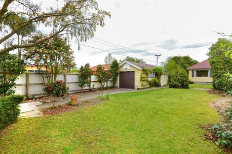 Photo of property in 57 Searells Road, Strowan, Christchurch, 8052