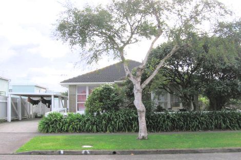 Photo of property in 37-39 Gordon Street, Avalon, Lower Hutt, 5011
