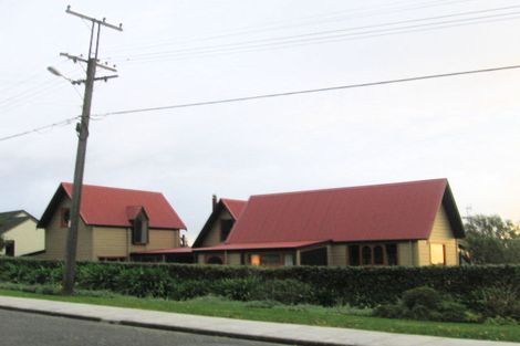 Photo of property in 6-8 Huia Street, Waikanae, 5036