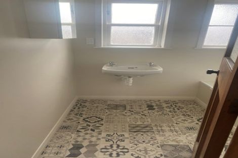 Photo of property in 57 East Street, Feilding, 4702