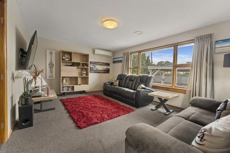 Photo of property in 5 Marshwood Place, Sockburn, Christchurch, 8042