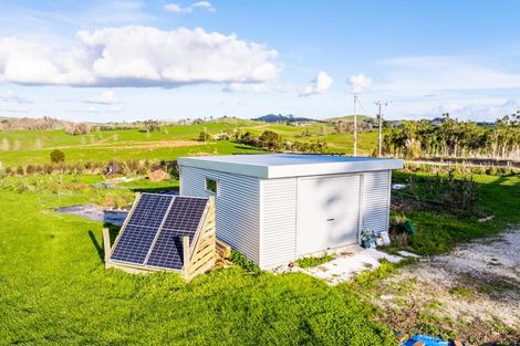 Photo of property in 197 Ford Road, Whakapirau, 0583