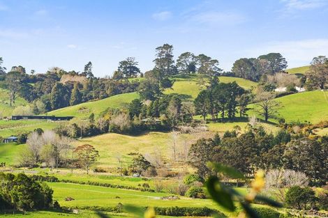 Photo of property in 233 Whitehills Road, Waitoki, Silverdale, 0994