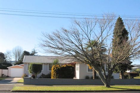 Photo of property in 30 Laurie Avenue, Papakura, 2110