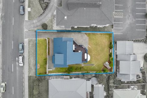 Photo of property in 52 Waiora Road, Stanmore Bay, Whangaparaoa, 0932