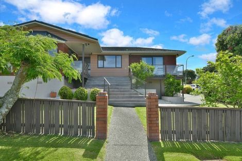 Photo of property in 2 Merehai Place, Snells Beach, 0920