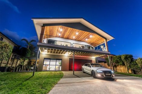 Photo of property in 74 Craig Road, Maraetai, Auckland, 2018