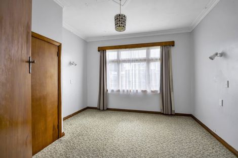 Photo of property in 225 South Road, Hawera, 4610