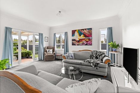 Photo of property in 1417 Woodstock Avenue, Mayfair, Hastings, 4122