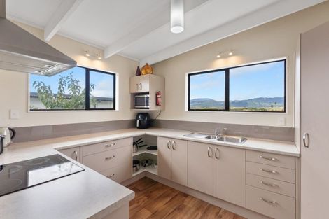 Photo of property in 46 Golf Road, Paraparaumu Beach, Paraparaumu, 5032