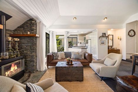 Photo of property in 14 Suffolk Street, Arrowtown, 9302