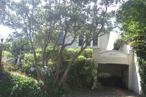 Photo of property in 14 Garfield Street, Brooklyn, Wellington, 6021