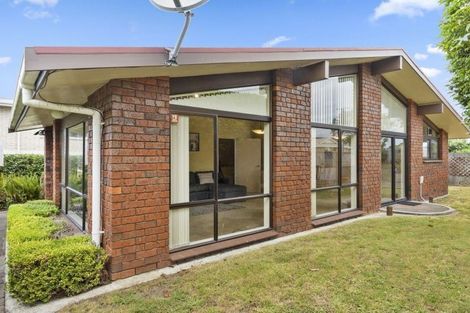 Photo of property in 2 Whitaker Street, Otumoetai, Tauranga, 3110