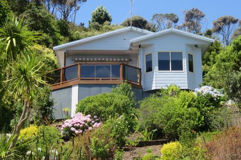 Photo of property in 13 Bush Point Road, Cable Bay, 0420