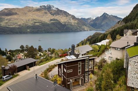 Photo of property in 45 Dart Place, Fernhill, Queenstown, 9300
