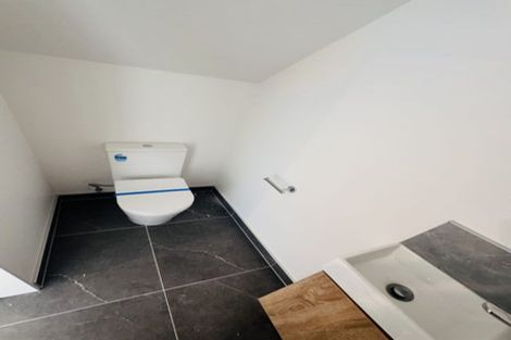 Photo of property in 6/29 Normandy Place, Henderson, Auckland, 0610