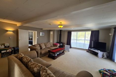 Photo of property in 35 Brightwater Crescent, Totara Park, Upper Hutt, 5018