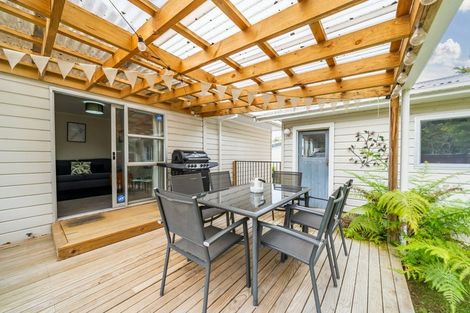 Photo of property in 36 Larchmont Grove, Totara Park, Upper Hutt, 5018