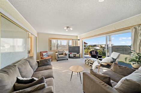 Photo of property in 1/5 Brown Street, Hauraki, Auckland, 0622