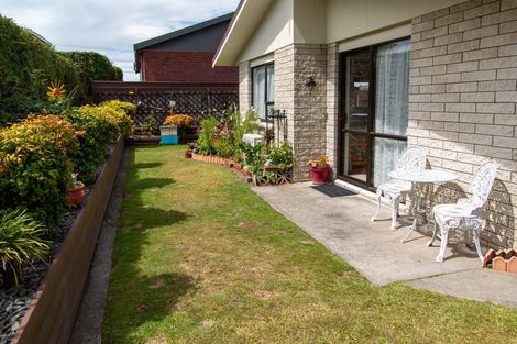 Photo of property in 4/13 Chilman Street, Strandon, New Plymouth, 4312