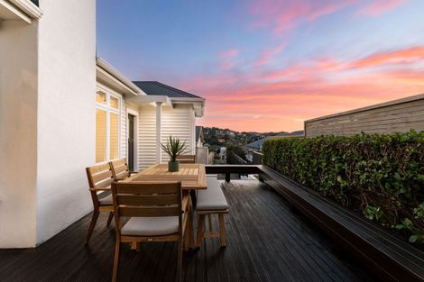 Photo of property in 23 Lucknow Terrace, Khandallah, Wellington, 6035