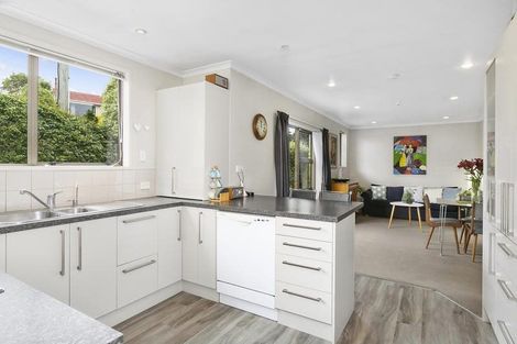 Photo of property in 40 Shandon Road, Vauxhall, Dunedin, 9013