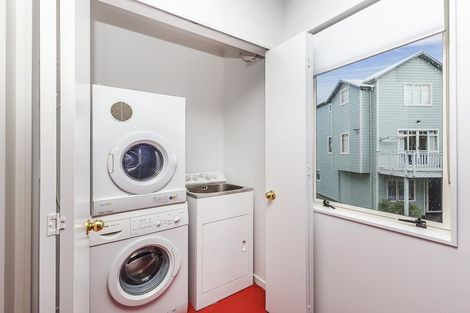 Photo of property in Colombo St Apartments, 4/10 Colombo Street, Newtown, Wellington, 6021