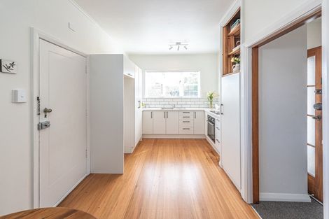 Photo of property in 17a Taranaki Street, Saint Johns Hill, Whanganui, 4501