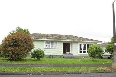 Photo of property in 15 Kea Place, Mangere Bridge, Auckland, 2022