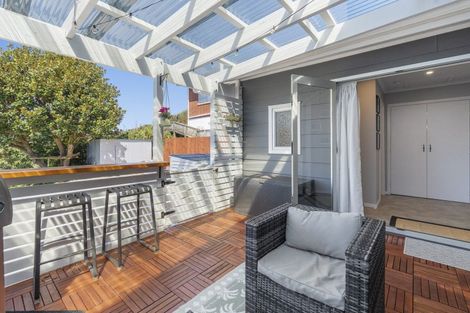 Photo of property in 53 Ngamotu Road, Moturoa, New Plymouth, 4310