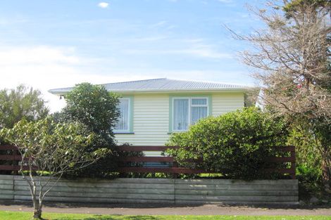 Photo of property in 44 Budleigh Street, Frankleigh Park, New Plymouth, 4310