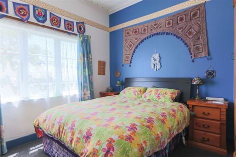 Photo of property in 13 Maire Street, Inglewood, 4330