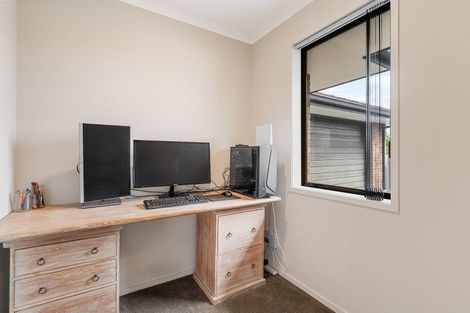 Photo of property in 6 Atkins Way, Ohauiti, Tauranga, 3112