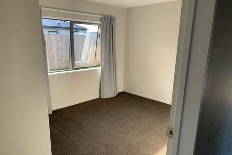 Photo of property in 17 Broadway Parade, Rolleston, 7615