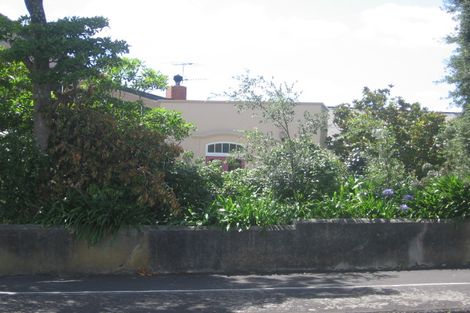 Photo of property in 2/24 Church Street, Devonport, Auckland, 0624