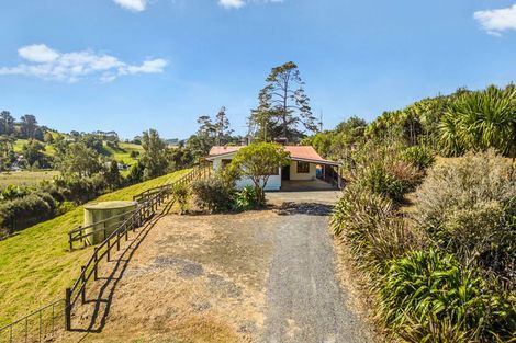 Photo of property in 117 Worrall Road, Kumeu, 0891