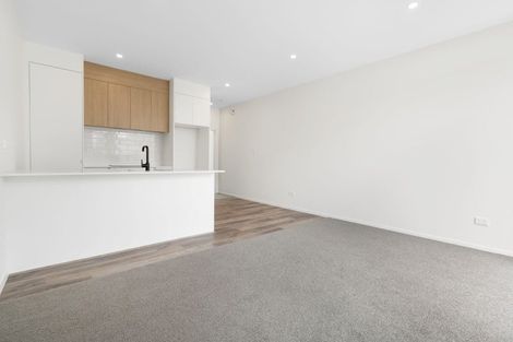 Photo of property in 70 Tahuhu Road, Mount Wellington, Auckland, 1062