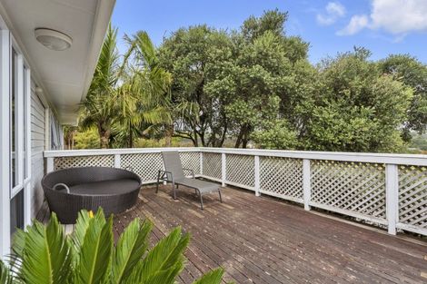 Photo of property in 31 Robbies Road, Shelly Park, Auckland, 2014
