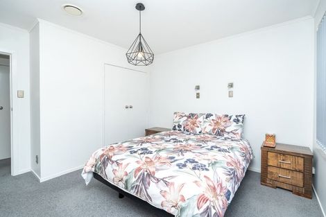 Photo of property in 2 Partington Place, Beerescourt, Hamilton, 3200