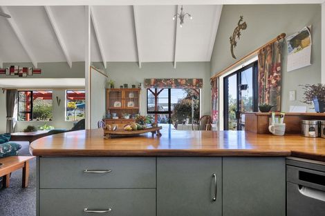 Photo of property in 13 Tuahu Place, Waitara, 4320