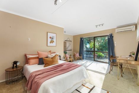 Photo of property in 18 Island View Terrace, Waikanae Beach, Waikanae, 5036