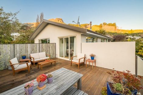 Photo of property in 2 Harbour View Terrace, Cass Bay, Lyttelton, 8082