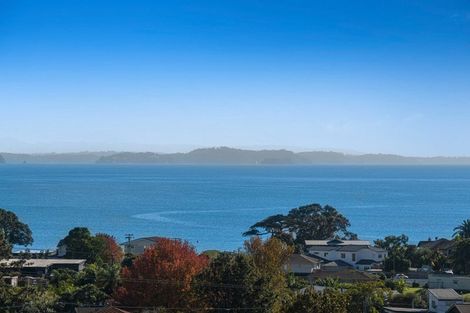 Photo of property in 43 Surf Road, Stanmore Bay, Whangaparaoa, 0932