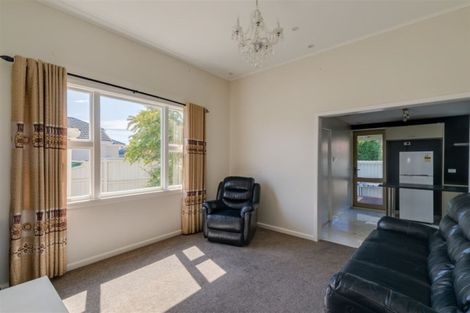 Photo of property in 35 Harrow Street, Phillipstown, Christchurch, 8011