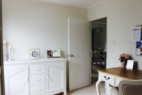 Photo of property in 8c Weiti Road, Orewa, 0931