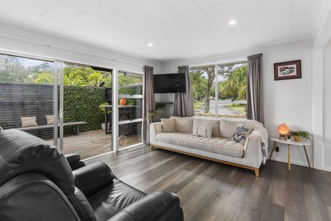 Photo of property in 11 Sun Valley, Hatfields Beach, Orewa, 0931