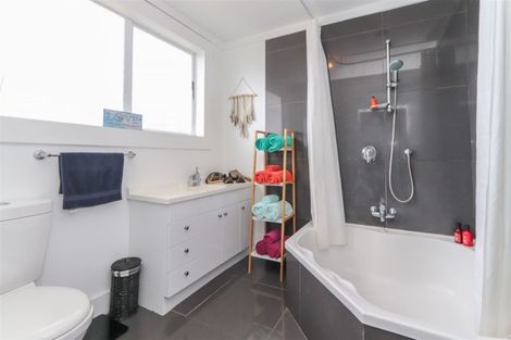 Photo of property in 1 Brookes Street, Inglewood, 4330